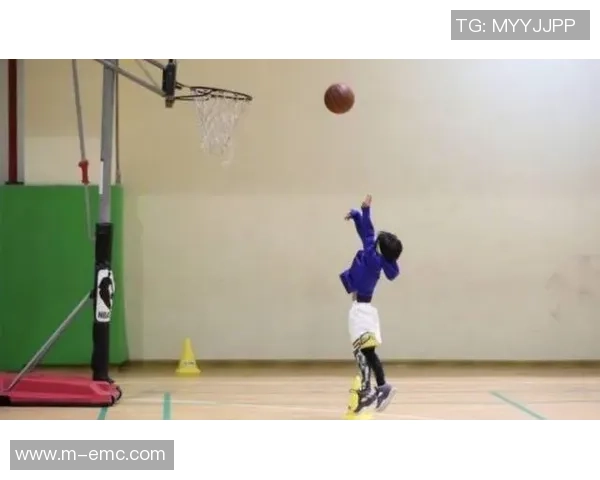 篮球头巾的时尚魅力与运动功能完美结合，助你在球场上尽显风采与个性