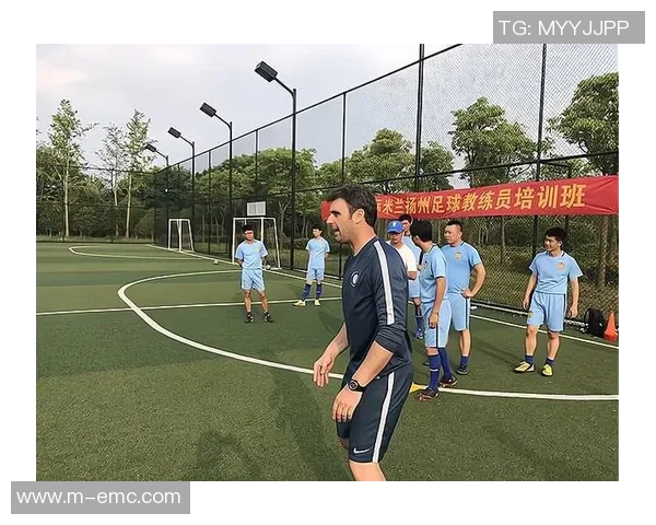 足球培训班费用揭秘让孩子在球场上闪耀的投资价值分析 足球培训班费用揭秘让孩子在球场上闪耀的投资价值分析